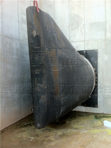 彎嘴<a href=http://zhonggutong.com/ target=_blank class=infotextkey><a href=http://zhonggutong.com target=_blank class=infotextkey>卡箍式鴨嘴閥</a></a>的特點